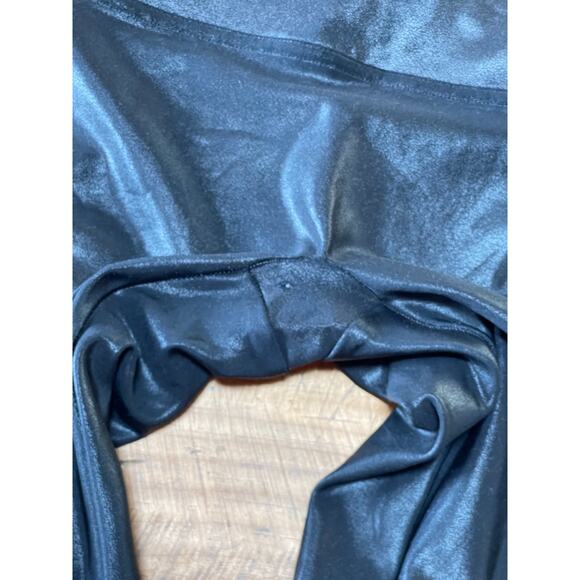 Womens Spanx Black Metallic Shiny Tummy Control Leggings WITH FLAW Size‎ Medium - Picture 10 of 11